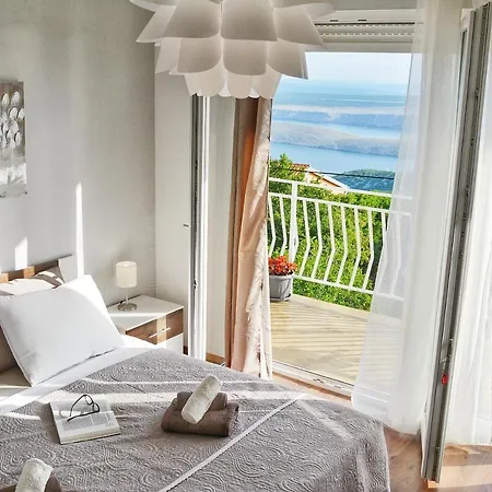 With A Parking Space Smrika, Kraljevica - 15700 דירה שמריקה