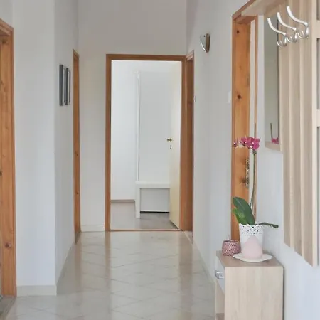 With A Parking Space Smrika, Kraljevica - 15700 דירה שמריקה